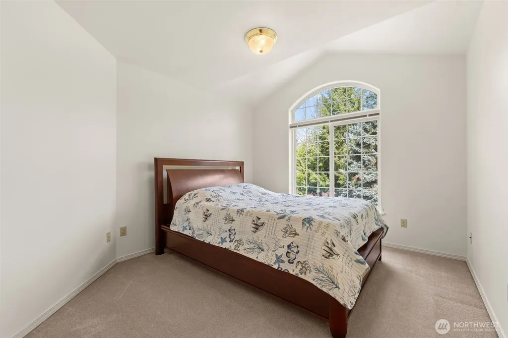 7137 Highlands Drive NE Olympia WA 98516