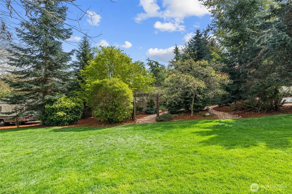 7137 Highlands Drive NE Olympia WA 98516