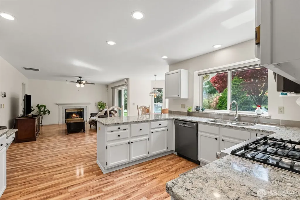 7137 Highlands Drive NE Olympia WA 98516