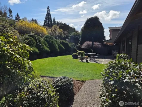 6504 113th Avenue NE Kirkland WA 98033