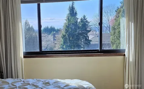 6504 113th Avenue NE Kirkland WA 98033
