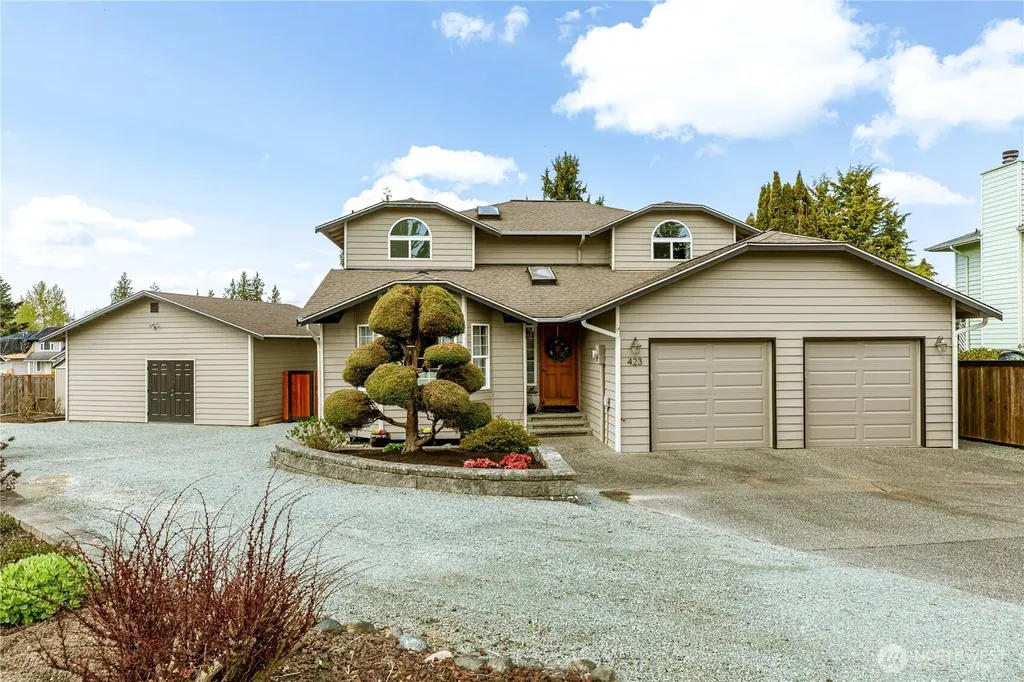 423 S 32nd Place Mount Vernon WA 98274