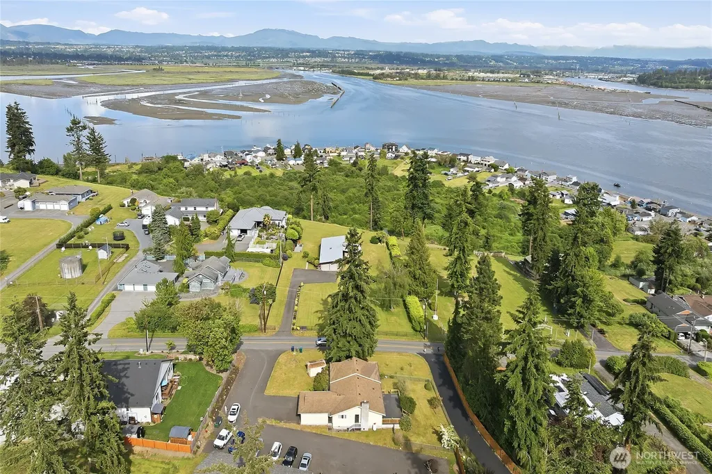 4032 Meridian Avenue N Marysville WA 98271