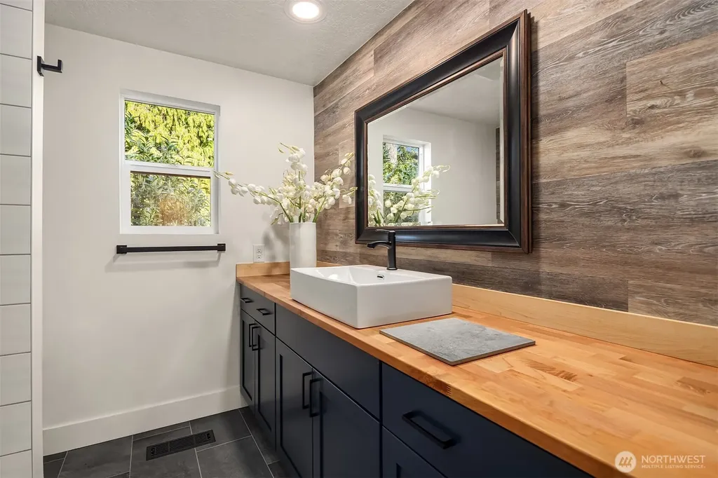 9219 60th Avenue W Mukilteo WA 98275