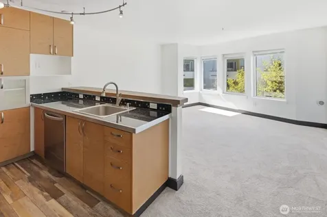 2440 Western Avenue Seattle WA 98121