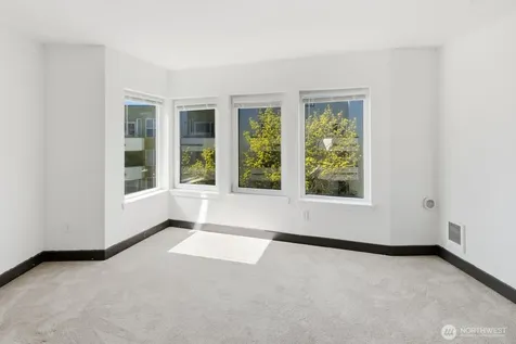 2440 Western Avenue Seattle WA 98121