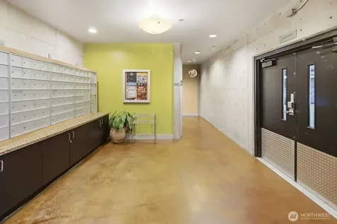 2440 Western Avenue Seattle WA 98121