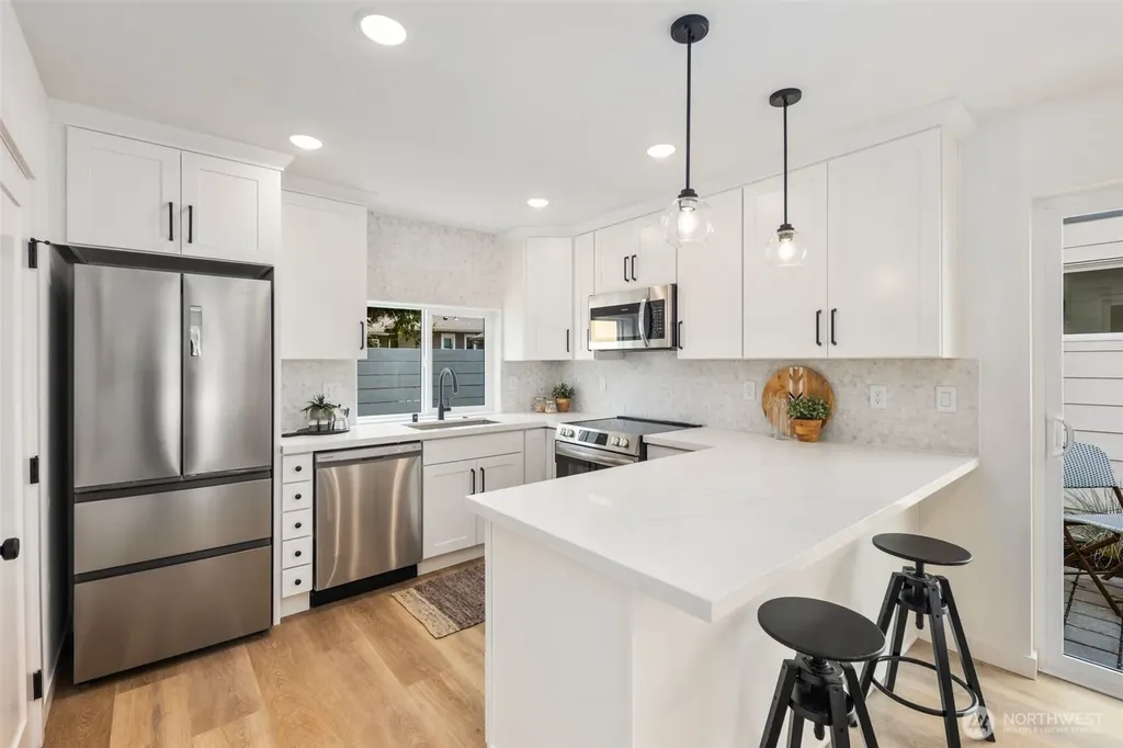 806 S Rose Street Seattle WA 98108