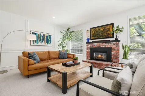 2726 209th Avenue NE Sammamish WA 98074