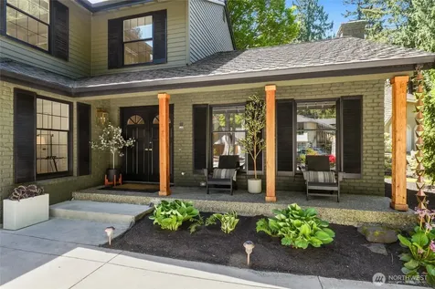2726 209th Avenue NE Sammamish WA 98074