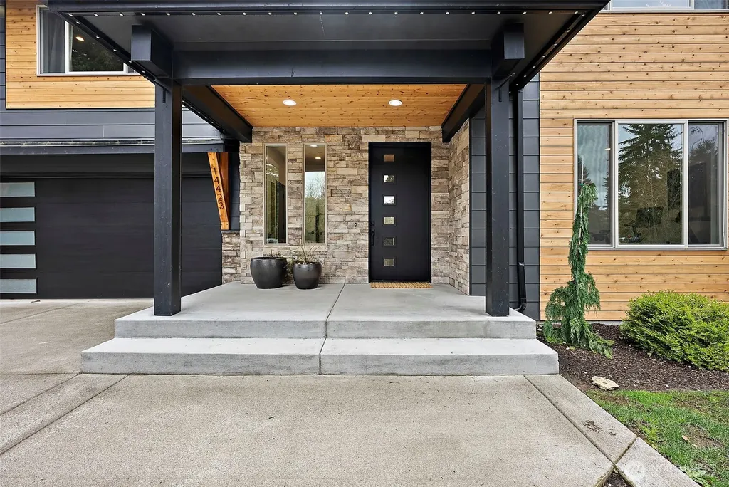 14423 134th Avenue E Puyallup WA 98374