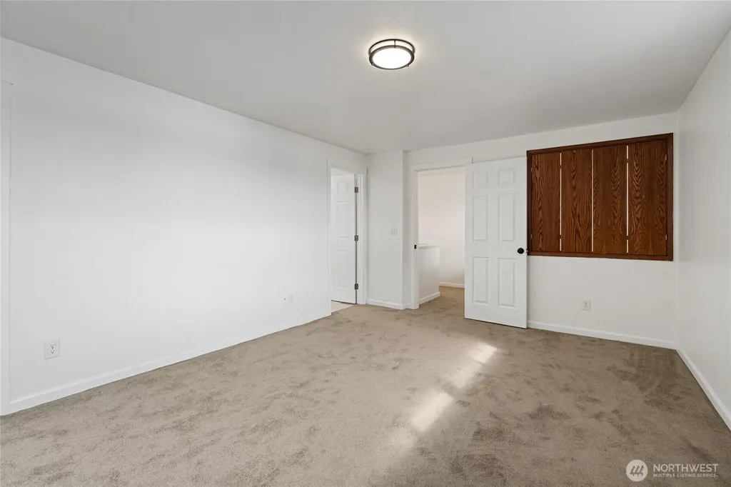 4806 Sunrise Beach Road NW Olympia WA 98502