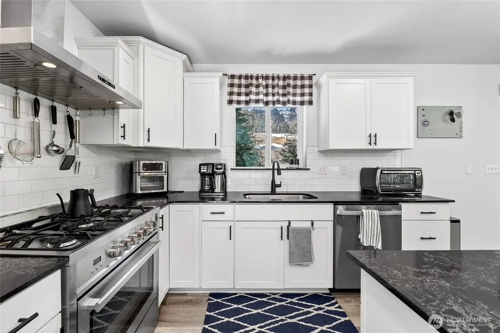 60 Snoqualmie Village Drive Snoqualmie Pass WA 98068