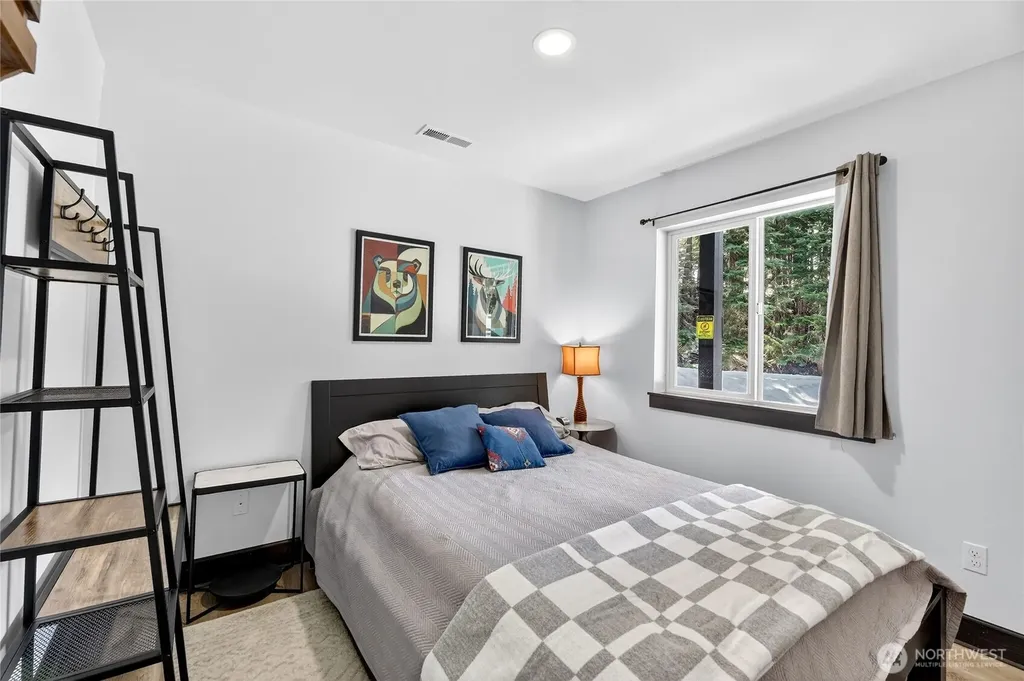 60 Snoqualmie Village Drive Snoqualmie Pass WA 98068