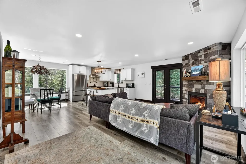 60 Snoqualmie Village Drive Snoqualmie Pass WA 98068