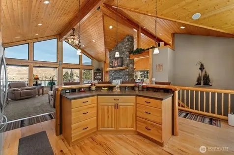 15320 Lakeview Street Entiat WA 98822