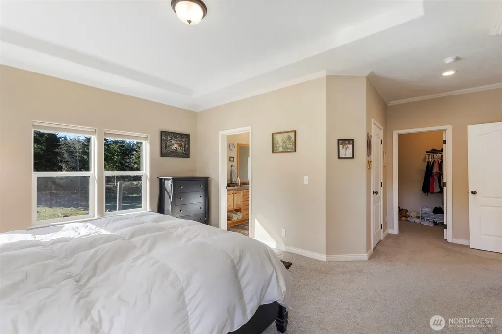13113 Algyer Road SE Rainier WA 98576
