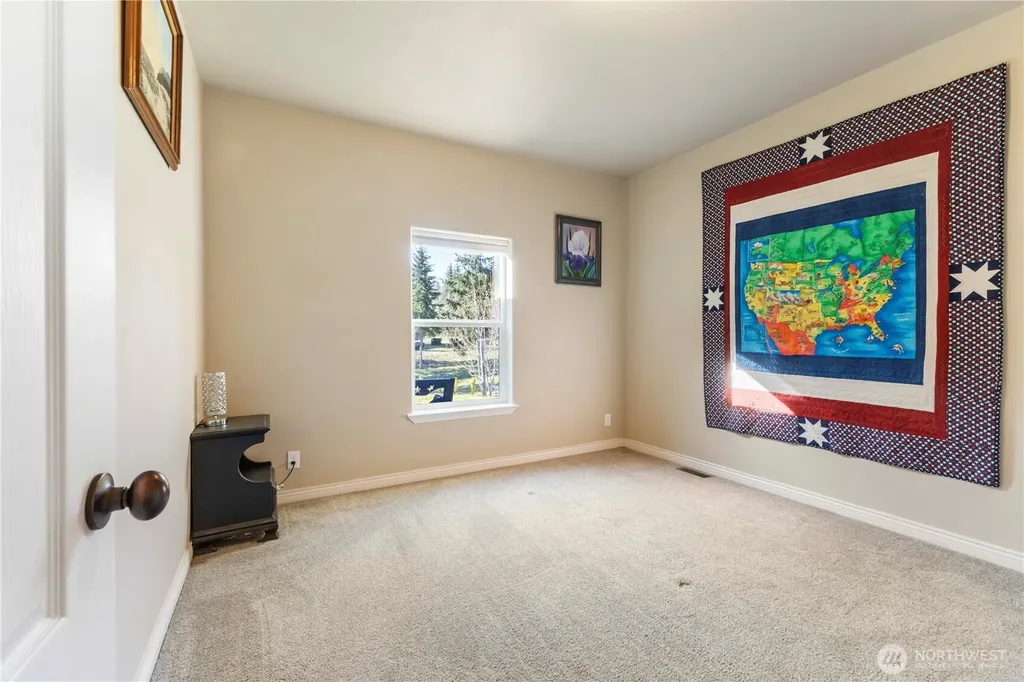 13113 Algyer Road SE Rainier WA 98576