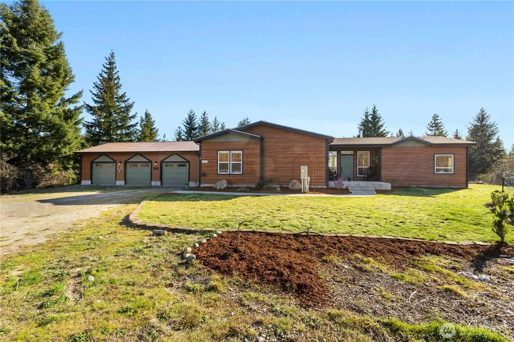 13113 Algyer Road SE Rainier WA 98576