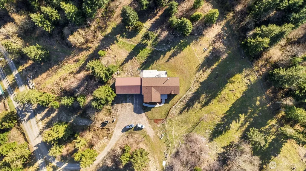 13113 Algyer Road SE Rainier WA 98576