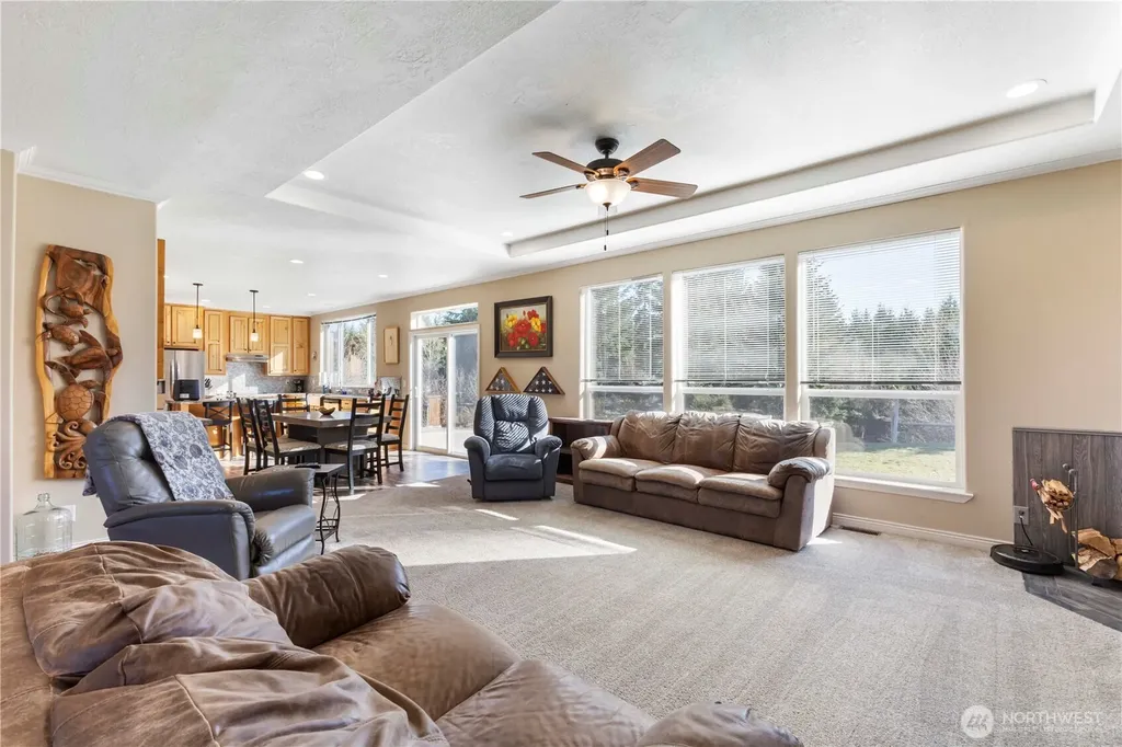 13113 Algyer Road SE Rainier WA 98576
