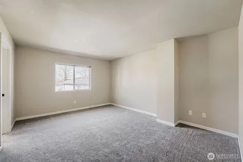 367 Graham Avenue NE Renton WA 98059