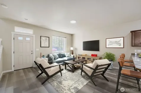367 Graham Avenue NE Renton WA 98059