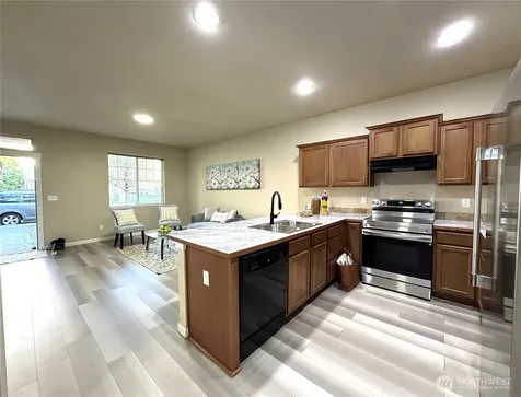 367 Graham Avenue NE Renton WA 98059