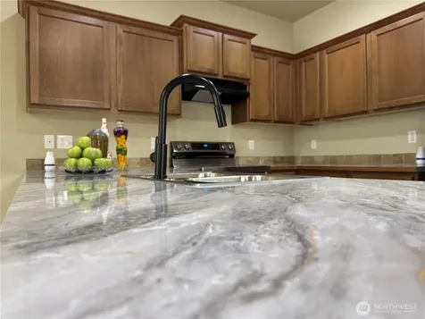 367 Graham Avenue NE Renton WA 98059
