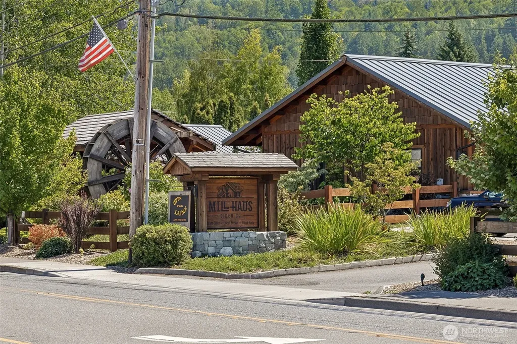 306 Maple Drive N Eatonville WA 98328