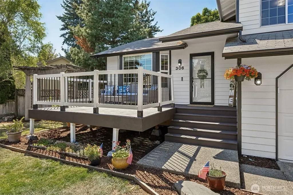 306 Maple Drive N Eatonville WA 98328
