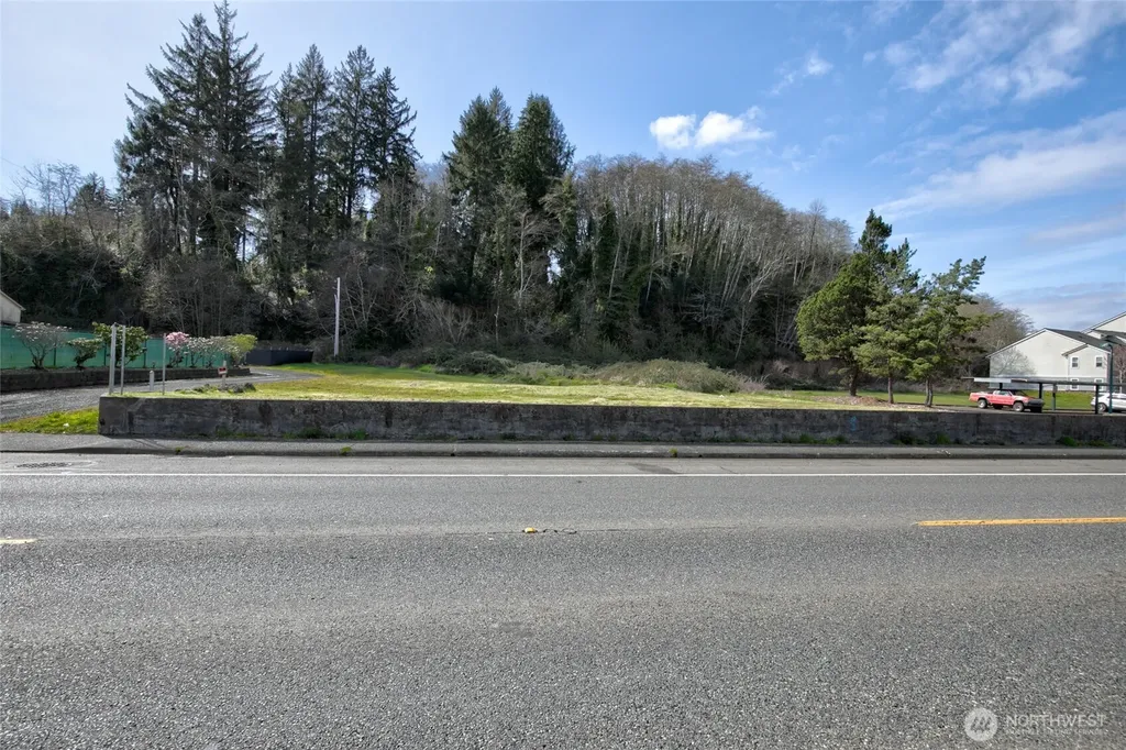 905 Lincoln Street Hoquiam WA 98550