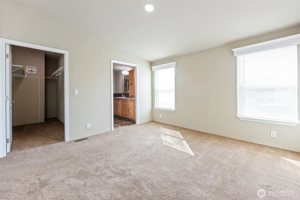 3516 Meadowbrook Lane SE Lacey WA 98503