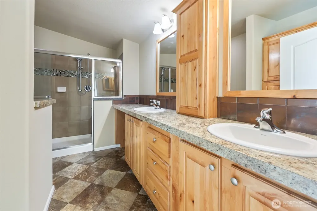 3516 Meadowbrook Lane SE Lacey WA 98503