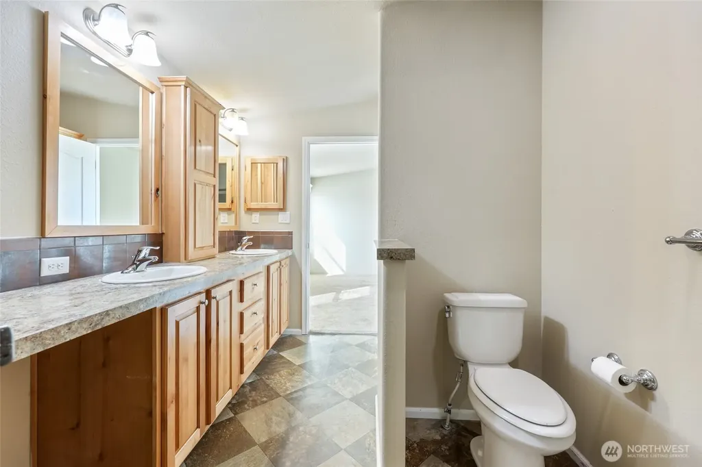 3516 Meadowbrook Lane SE Lacey WA 98503