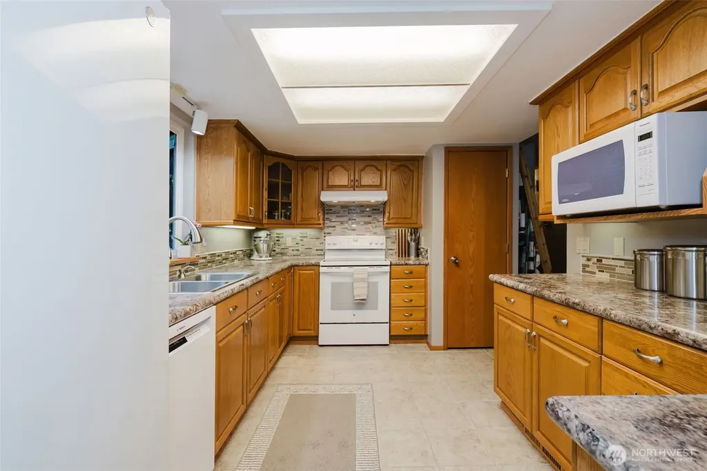 3073 SE Misty Court Port Orchard WA 98367