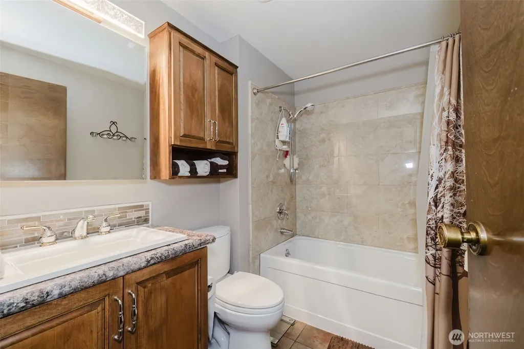 3073 SE Misty Court Port Orchard WA 98367