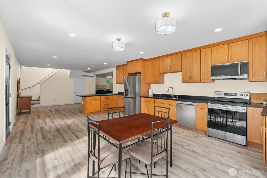 241 W Deyette Road Shelton WA 98584