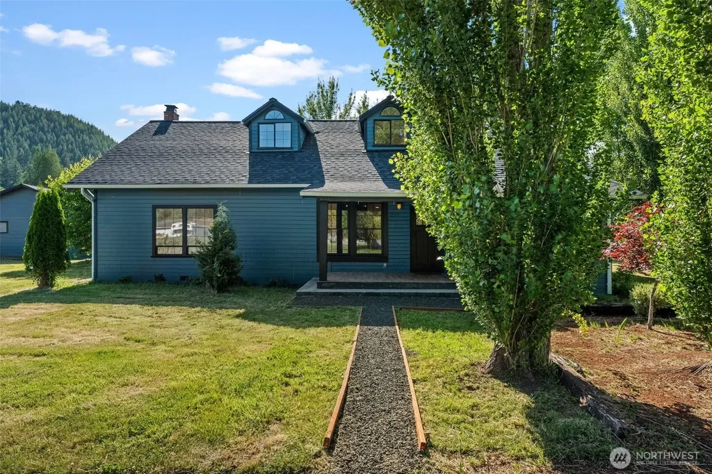 241 W Deyette Road Shelton WA 98584