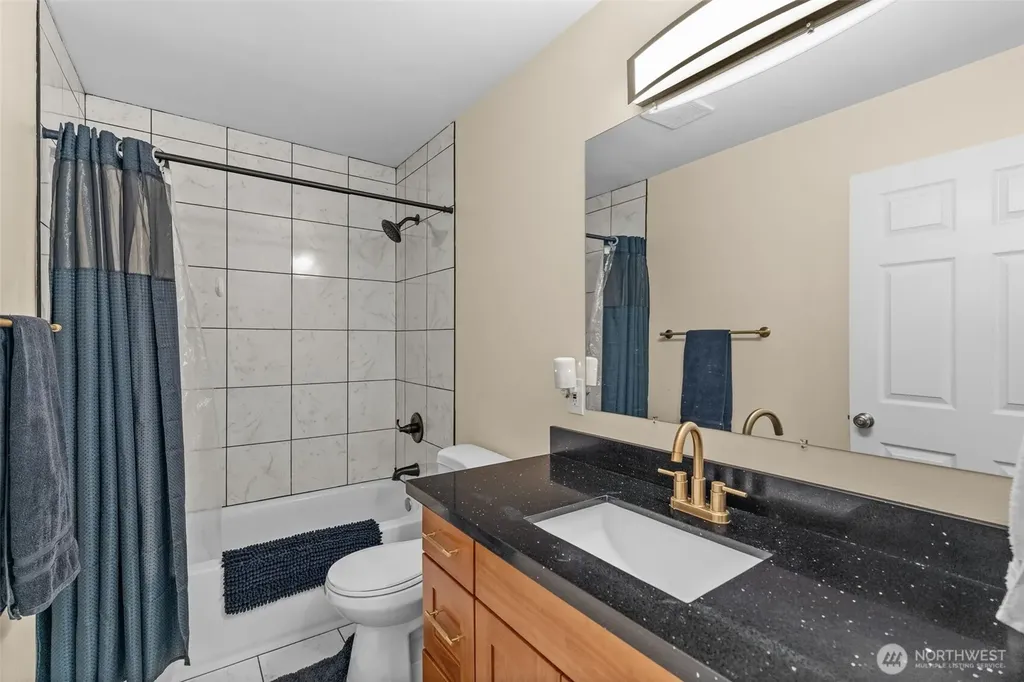 241 W Deyette Road Shelton WA 98584