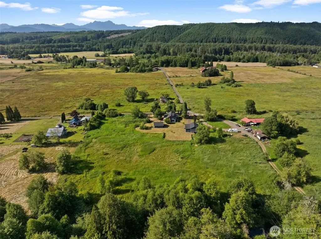 241 W Deyette Road Shelton WA 98584