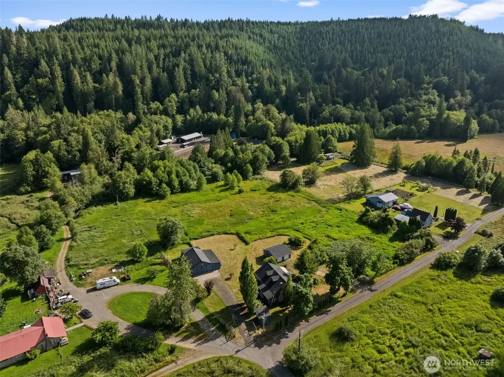 241 W Deyette Road Shelton WA 98584