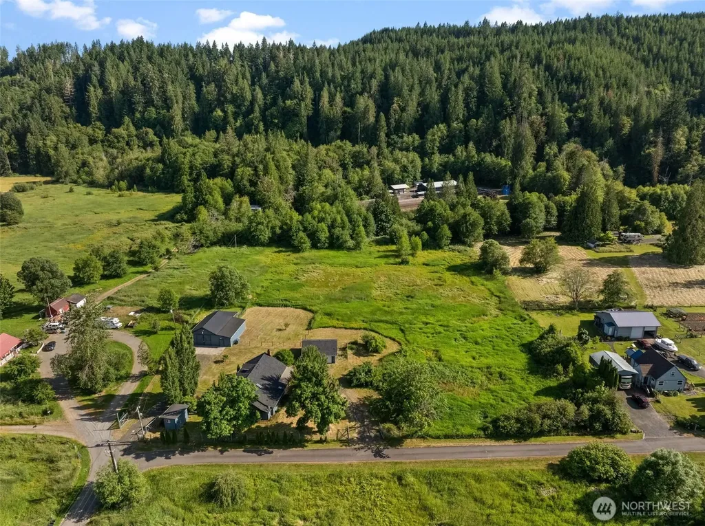 241 W Deyette Road Shelton WA 98584