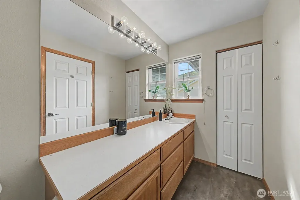 1929 Hideaway Place Wenatchee WA 98801
