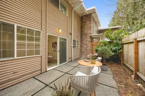 12211 SE 59th Street Bellevue WA 98006