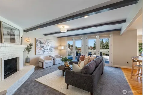 4550 49th Avenue NE Seattle WA 98105
