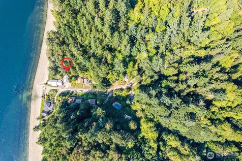 14758 SW Spring Beach Road Vashon WA 98070