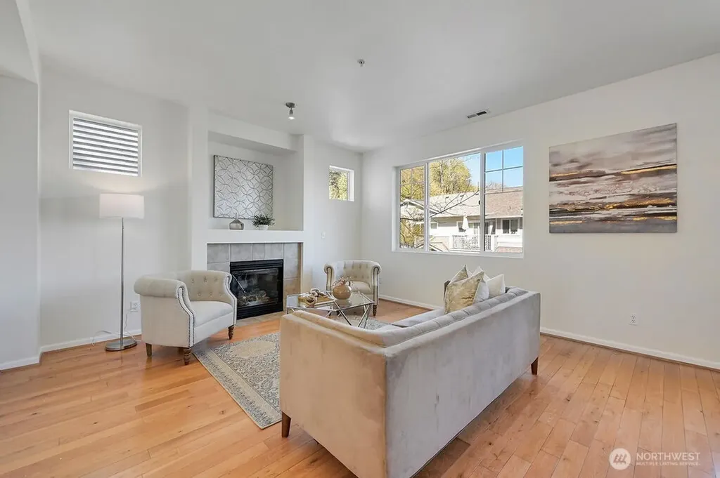 21262 40th Way S Seatac WA 98198