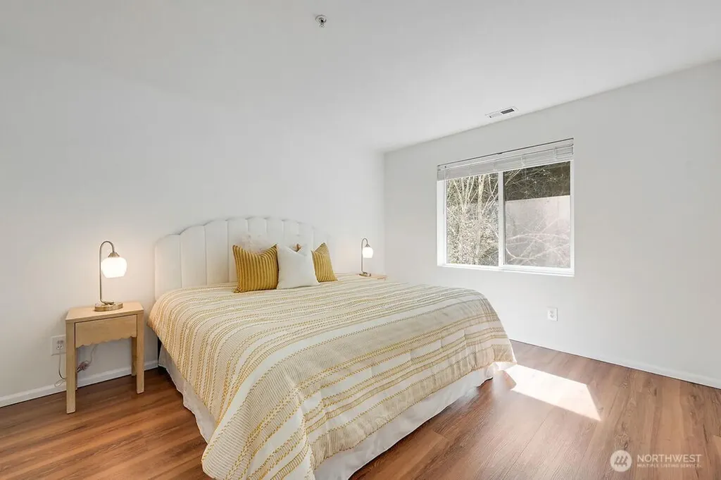21262 40th Way S Seatac WA 98198