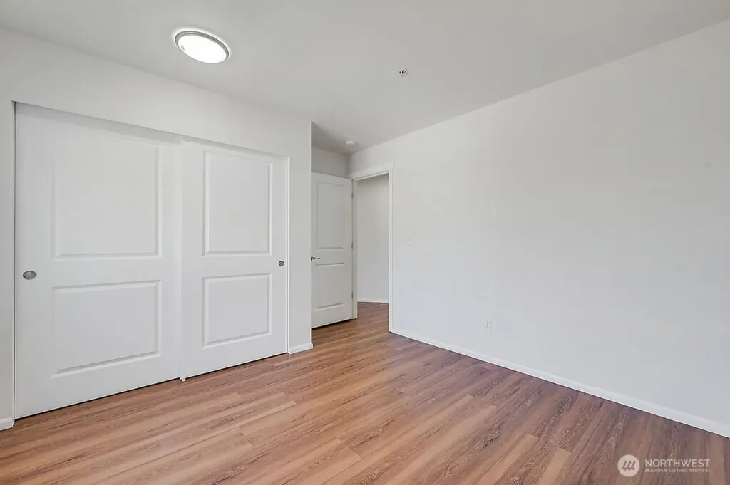 21262 40th Way S Seatac WA 98198